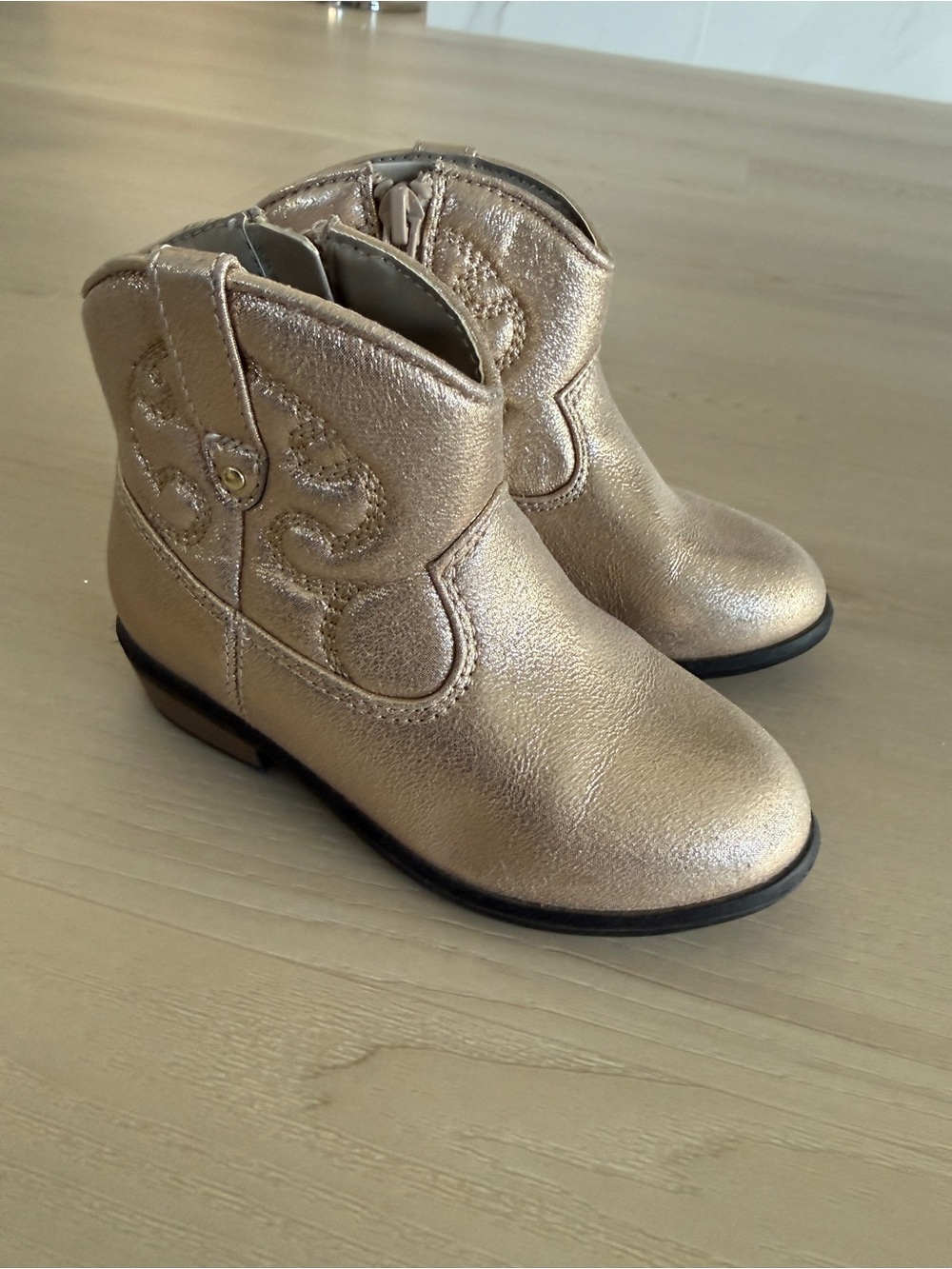 Girls Metallic Gold Western Booties - Kids Shoes size 9